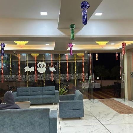Swapnapurti Lodge, Akkalkot Akalkot Eksteriør billede